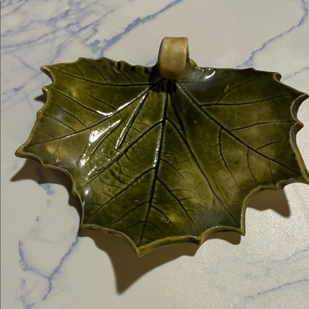 Small Vintage Green Leaf-Shaped Ceramic Dish